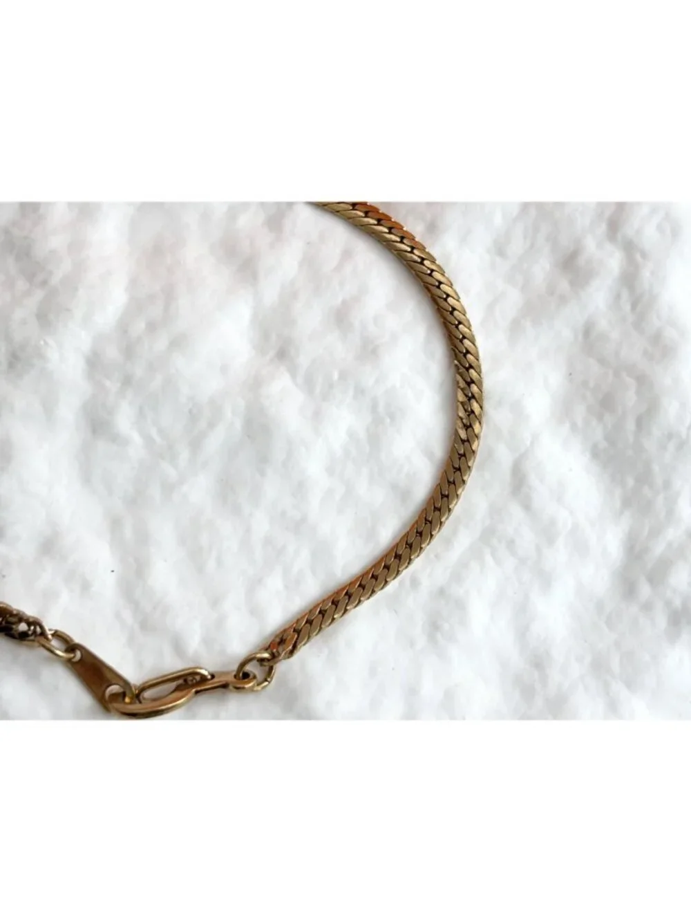 Gold Toned Herringbone Chain Minimalist 80's Vintage Bracelet